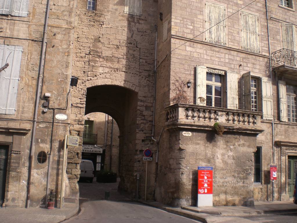 Porte ddu chateau de pezenas